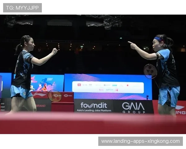 羽毛球比赛以速度拉开场面差距成为赢家