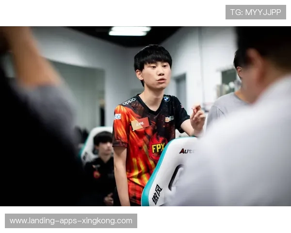 Doinb指挥转线一气呵成，资源全吃到