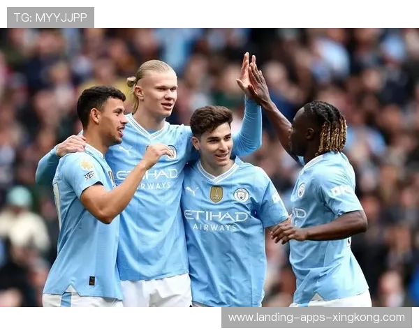 英超曼城门前把握机会，角球破门点燃全场